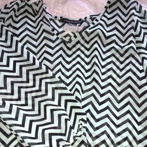Chevron Top - Black & Aqua